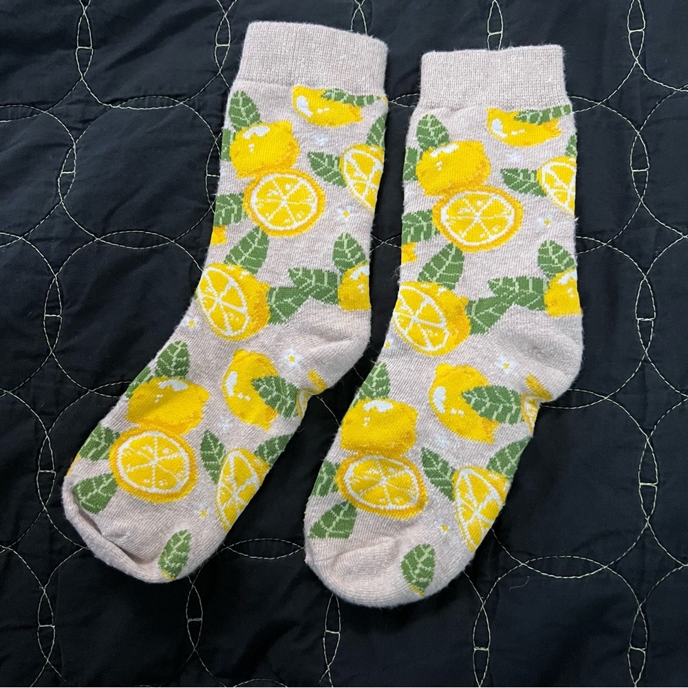 Lemon socks
